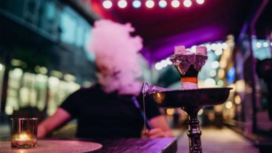 من يحمي مقهيين للشيشة بمقاطعة أكدال من قرارات الإغلاق الصادر في حقهما ؟