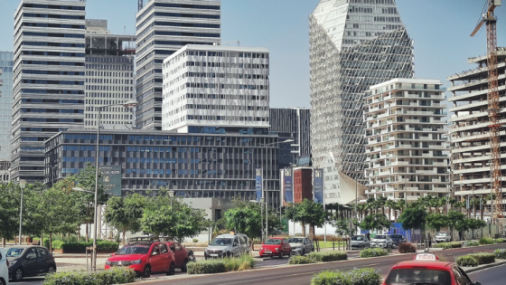 استثمارات المؤسسات والمقاولات العمومية تصل 179.7 مليار درهم في 2026