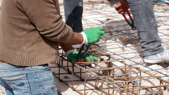 ضبط مصانع سرية تهدد مستقبل الإسكان في البيضاء