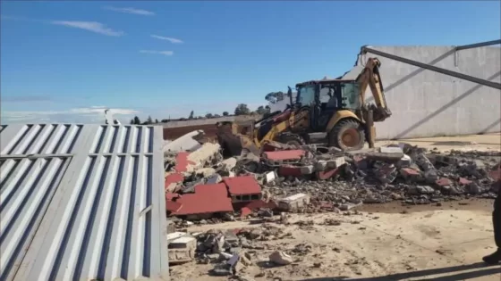 هدم الهنغارات العشوائية بالنواصر: خطوة نحو تصحيح البناء