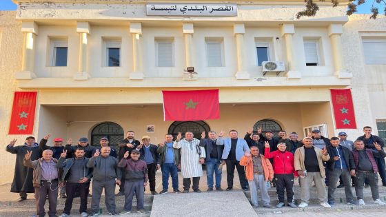 تجديد المكتب النقابي لمهنيي سيارات الأجرة الكبيرة بمدينة تيسة مع التأكيد على مواصلة النضال لأجل كرامة السائق المهني وتحسين أوضاعه الاجتماعية والاقتصادية..