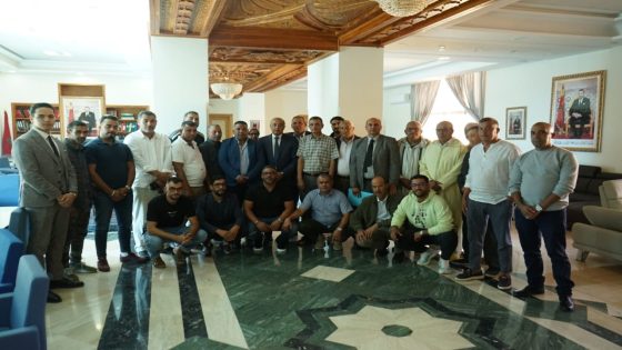 عامل إقليم قلعة السراغنة يشيد بالجالية المغربية المنحدرة من أولاد الشرقي ويثمن دورهم في صون التراث والتنمية