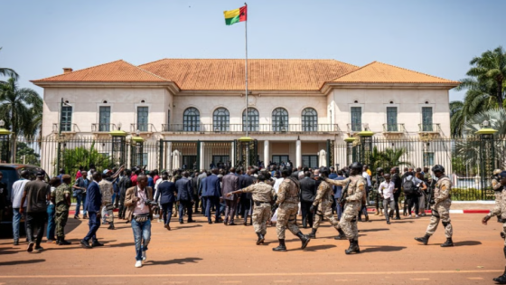 غينيا بيساو: اعتقال الرئيس في انقلاب عسكري مفاجئ