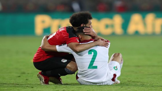 حكيمي وصلاح: حلم العرب في استعادة لقب أفضل لاعب أفريقي