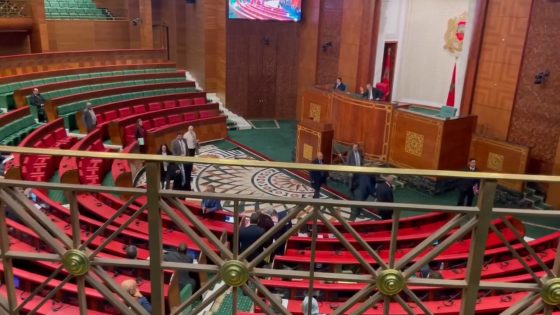 في سابقة برلمانية غير مسبوقة.. المعارضة والنقابات تُربك مسطرة تمرير قانون الصحافة بمجلس المستشارين