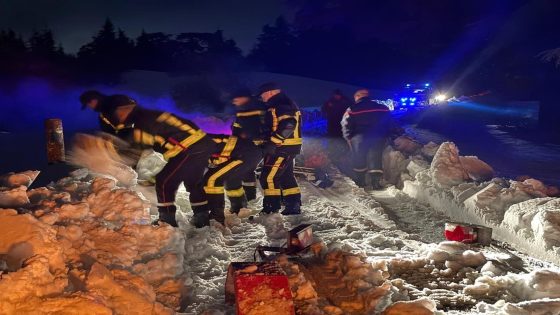 عندما تقود القيادة من قلب العاصفة كولونيل الوقاية المدنية بإفران حميد أسرموح في إمتحان الثلوج القاسية والكثيفة