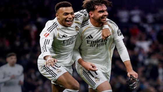 ثنائية مدريدية تمنح أربيلوا أول فوز