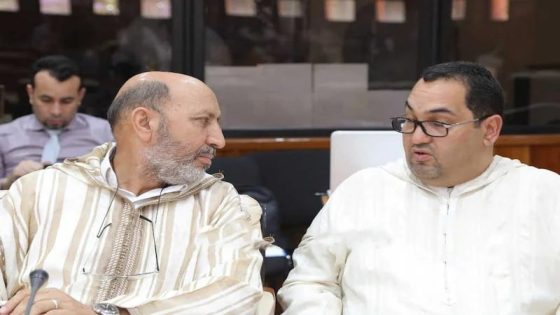 إدانة محمد العربي بلقايد، عمدة مراكش السابق، ونائبه يونس بنسليمان بسنتين حبسا نافذا في ملف صفقات “كوب 22