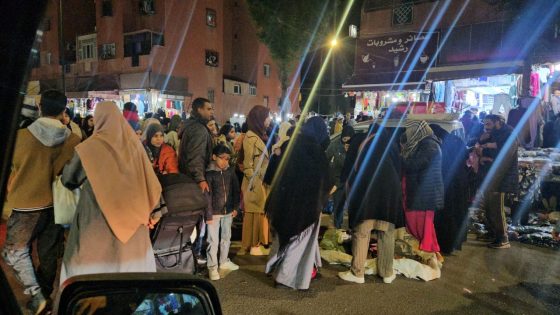 فوضى استغلال الملك العمومي بشارع الداخلة بالأحباس بمراكش… إلى متى يستمر الصمت؟