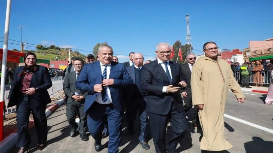 وزير التجهيز والماء يشرف على توقيع اتفاقيات طرقية وتدشين مشاريع بنية تحتية بإقليم خنيفرة