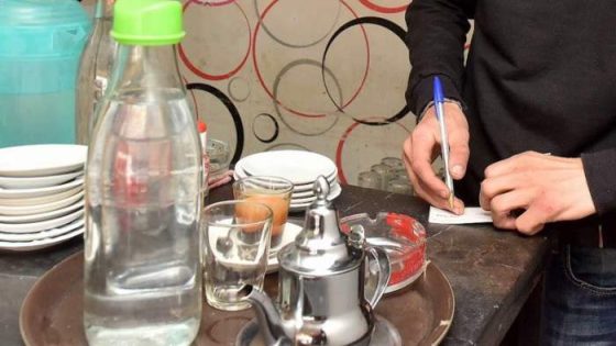 مقاهٍ بفاس تتحول إلى فضاءات للسهر والرقص… وساكنة تشتكي الضوضاء وارتفاع الأسعار