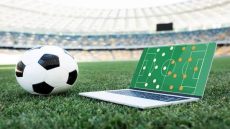 مع كأس العالم 2026… هل أصبح التحليل الرياضي مهنة من لا مهنة له؟