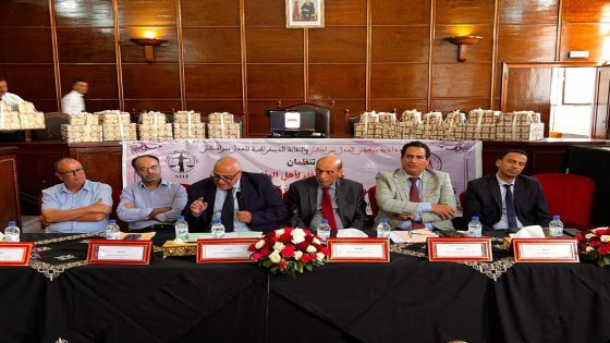 فعاليات حفل الوفاء والعرفان الذي نظمه المكتب المحلي للنقابة الديمقراطية للعدل بمراكش بشراكة مع المكتب المحلي لودادية موظفي العدل لتكريم الموظفين المتقاعدين