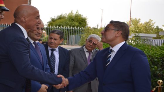 عامل إقليم تازة يشارك فرحة المتوجين في حفل التميز الدراسي