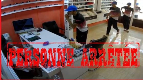بعد انتشار فيديو يوثق الجريمة.. أمن مراكش يوقف قاصرًا متورطًا في سرقة مسلحة داخل محل تجاري